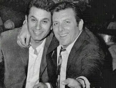 Η ατάκα του Βουτσά για τα λεφτά που έβγαζε ο Νίκος Ξανθόπουλος με τα αυτόγραφα από τους θαυμαστές.